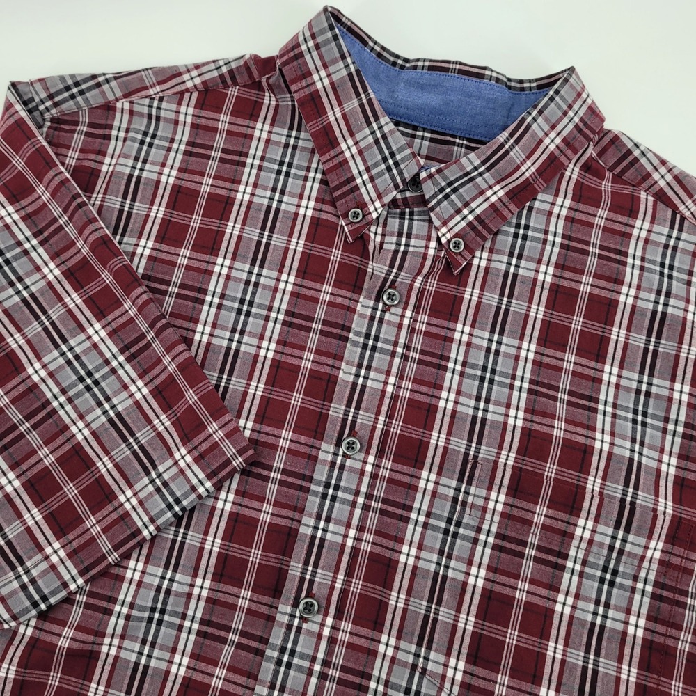 George Mens XL Preppy Casual Office Maroon Plaid Short Sleeve Button Down Shirt